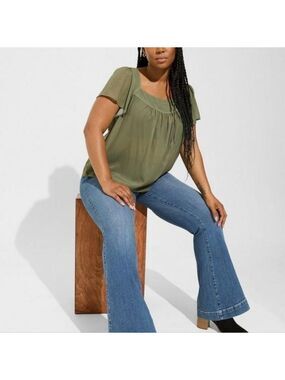 1X • Torrid • Crinkle Chiffon Flutter Sleeve Top